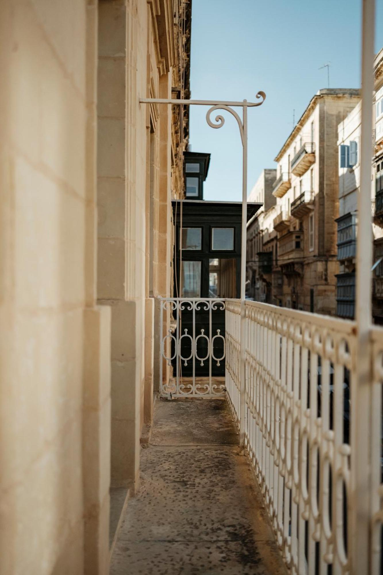 136 Old Bakery Apartment Valletta Exterior photo